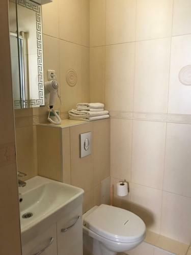 Hostal Kastana Hotel