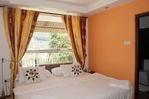 Midky Hotel