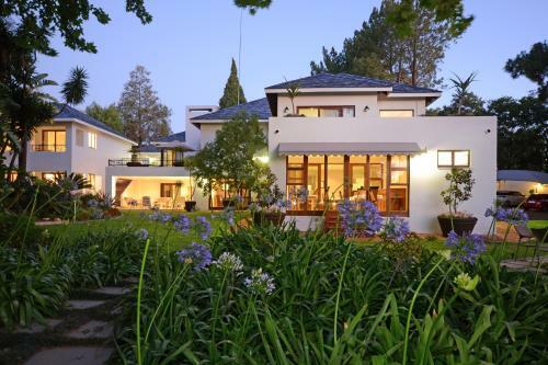 Hostal Hyde Park Villas