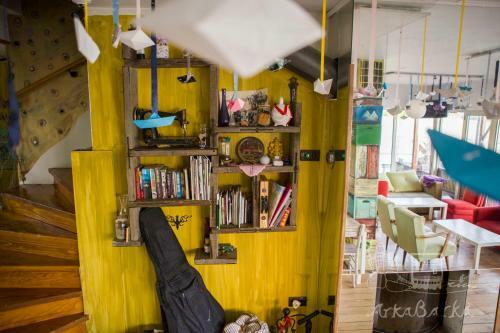 Arkabarka Floating Hostel