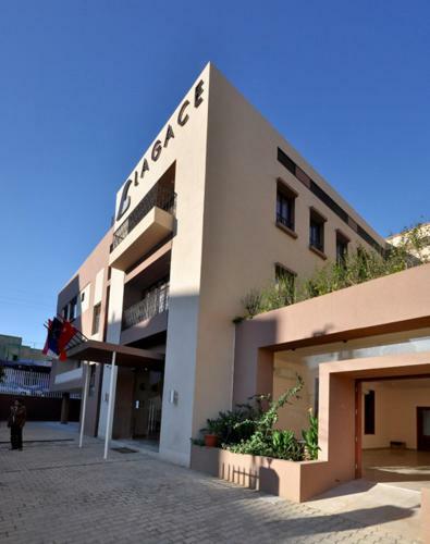 Lagace Hotel