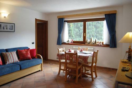 Hostal Residence Larice Bianco