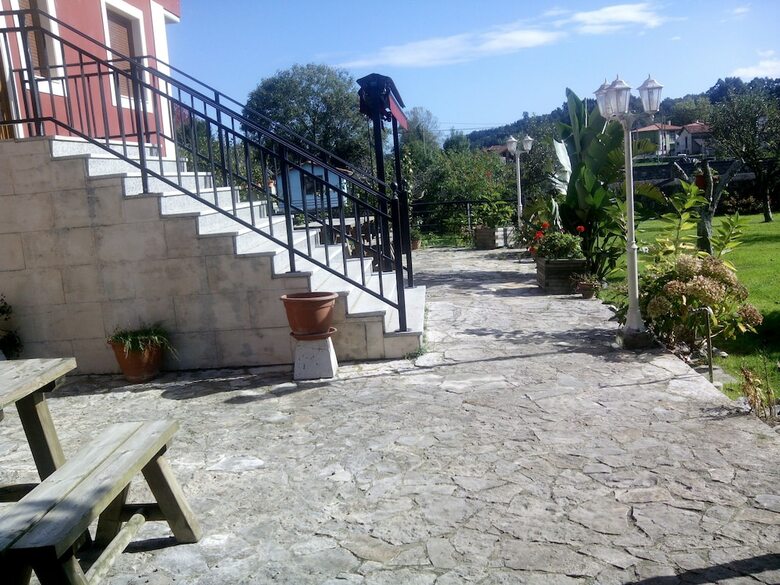 Apartamentos La Higar