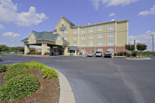 Posada Country Inn & Suites Orangeburg