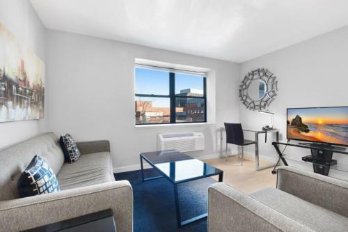Gsa Luxury Apartments At The Monroe