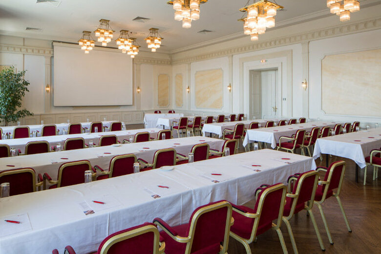 Hotel Schloss Wilhelminenberg