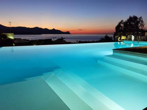 Villa Piscina Sul Mare
