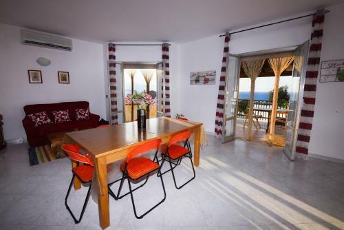 Villa Piscina Sul Mare