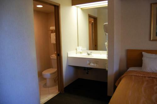 Hotel Super 8 Show Low