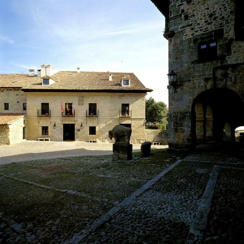 Hotel Parador De Santillana Gil Blas