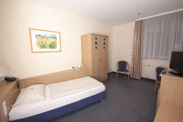 Andor Hotel Plaza