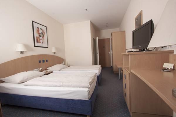Andor Hotel Plaza