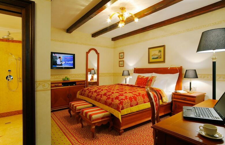 Hotel Arcadia
