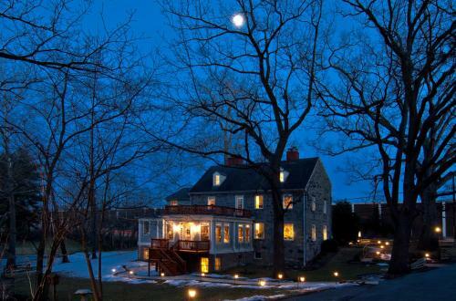 Wayside Inn Bed And Breakfast
