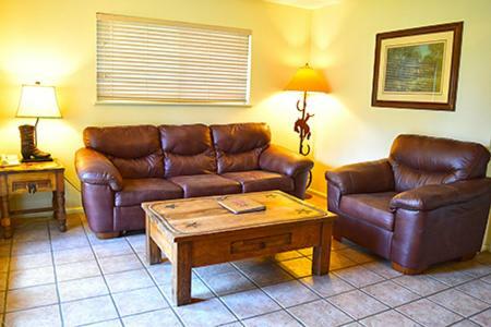 Hotel Flying L Guest Ranch