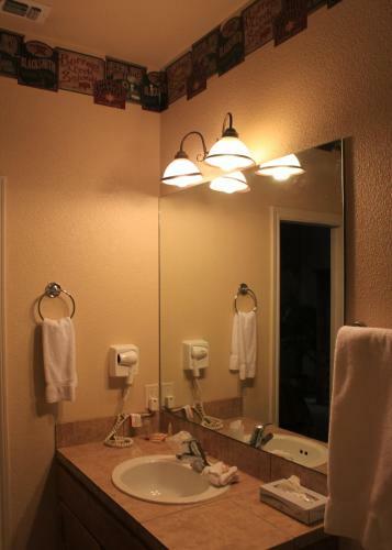 Hotel Flying L Guest Ranch