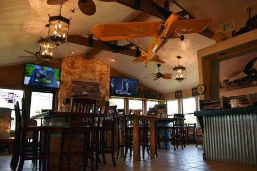 Hotel Flying L Guest Ranch