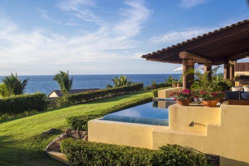 Villa Avanti - Inside Four Seasons Punta Mita