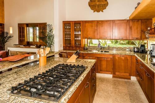 Villa Avanti - Inside Four Seasons Punta Mita