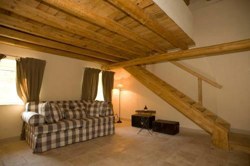 Hostal Castello Camemi
