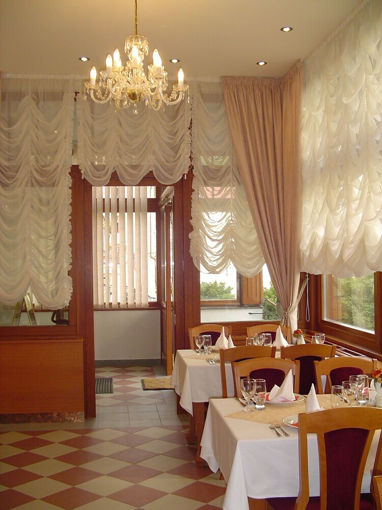 Hotel Modena