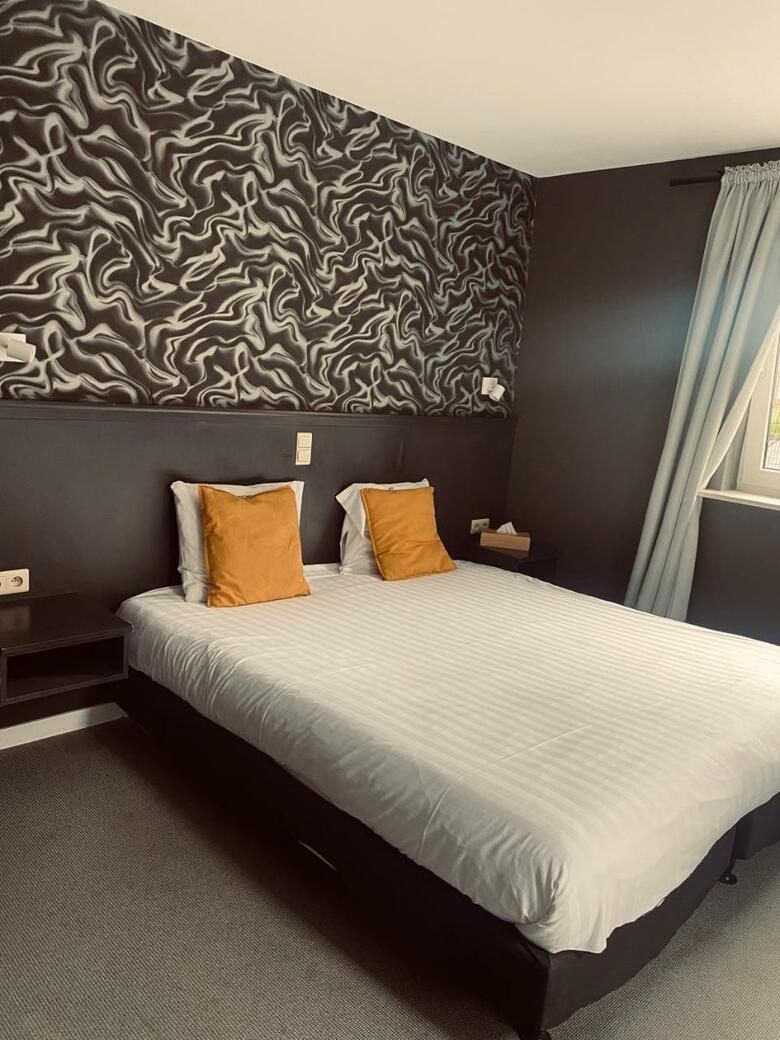 New Hotel De Lives