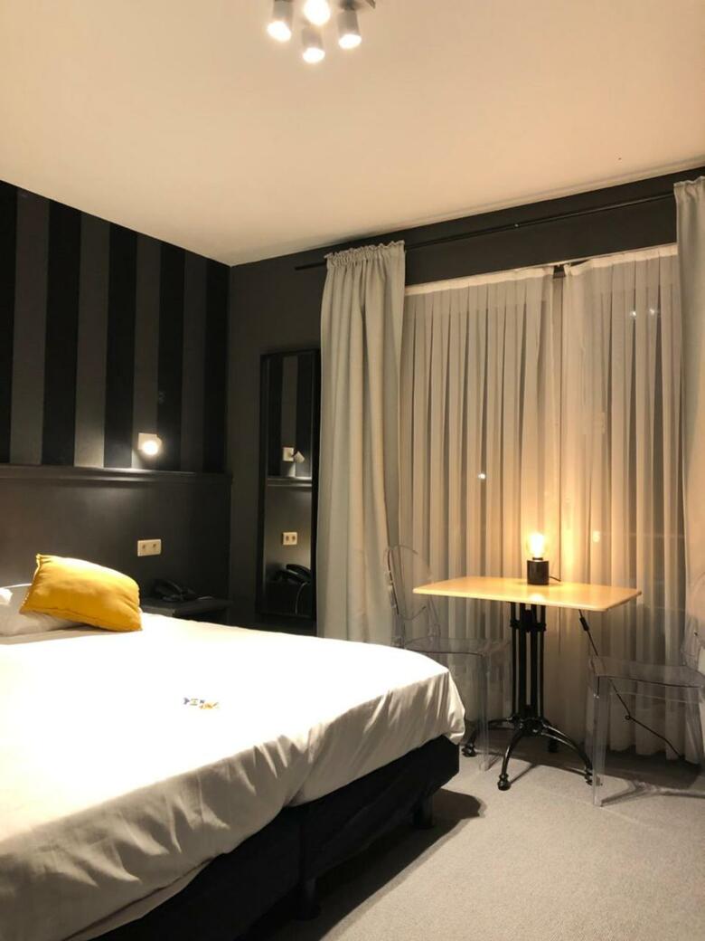New Hotel De Lives