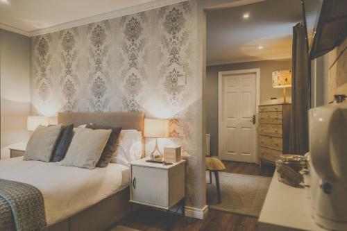 Bed & Breakfast Antique House