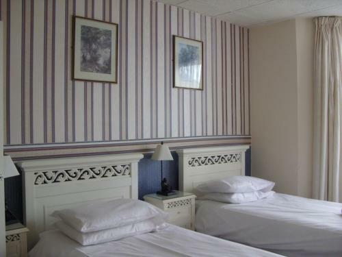 Hostal The Langtry Hotel