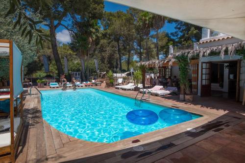 Aparthotel �cora Ibiza