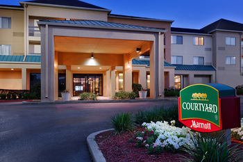 Hotel Courtyard Mobile