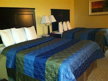 Motel Ambassador Inn & Suites