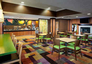 Hotel Fairfield Inn & Suites Anchorage Midtown