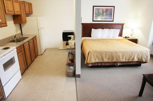 Alex Hotel And Suites