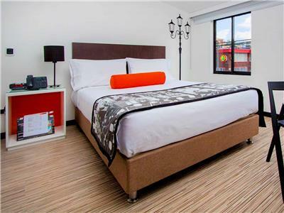 Aparthotel Hotel Dc Feria