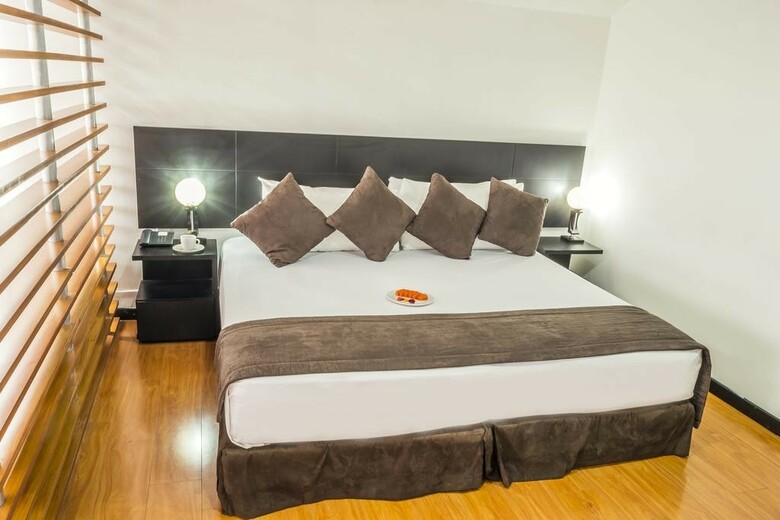 Regency Suites Hotel Boutique