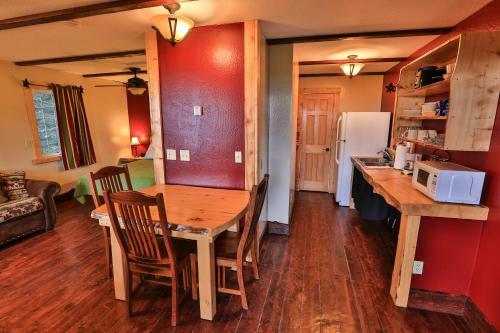 Lodge Kenai Peninsula Suites