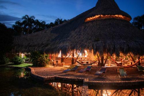 Eco Hotel Cosmogenesis