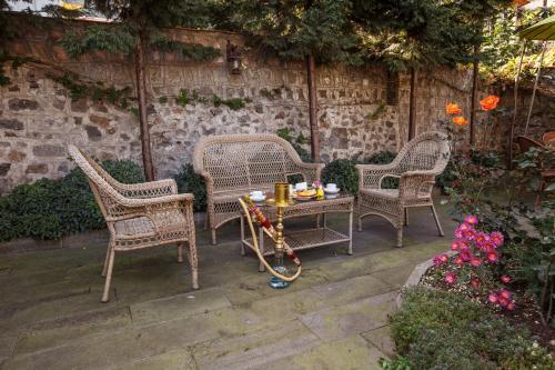 Hostal Tas Konak Hotel