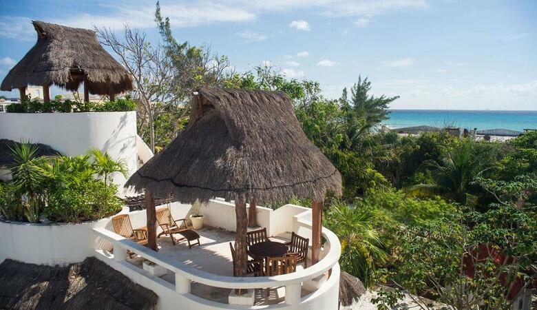 Hotel Blue Palms