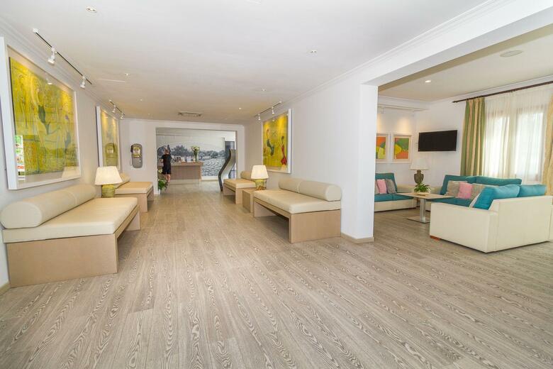 Eix Alcudia Hotel - S�lo Adultos