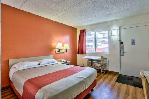 Motel 6 Flagstaff East - Lucky Lane