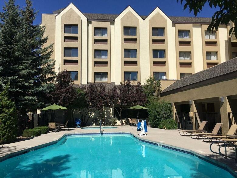 Doubletree By Hilton Hotel Flagstaff