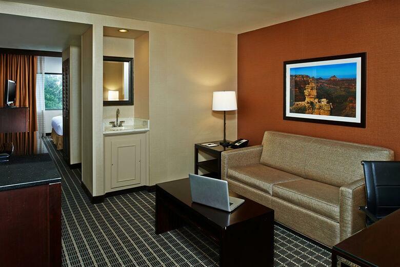 Doubletree By Hilton Hotel Flagstaff