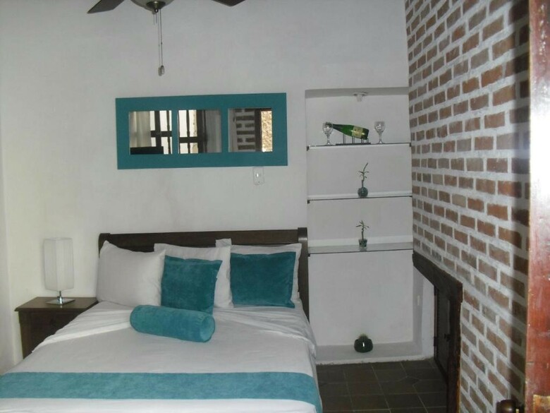 Hotel Casa Abril II