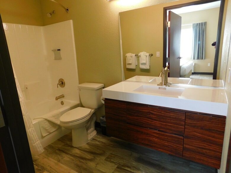 Hotel Island Suites