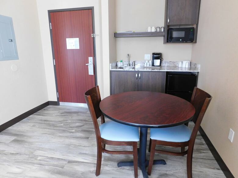 Hotel Island Suites