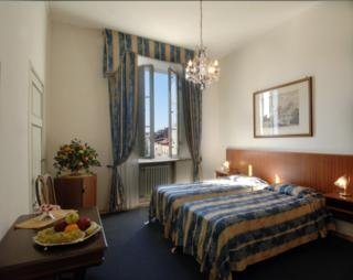 Hotel Universo