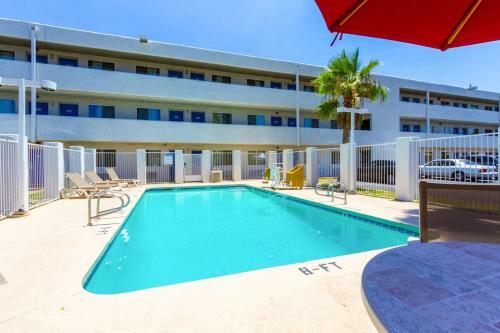 Motel 6 Phoenix Tempe - Priest Drive - Arizona State University