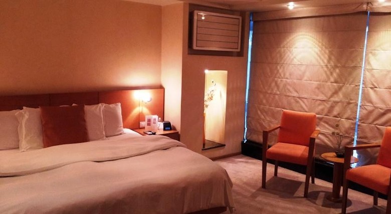 Aparthotel Suites Contempo